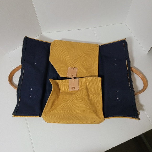 Dooney Bourke Top Zip Duffle - Picture 11 of 13